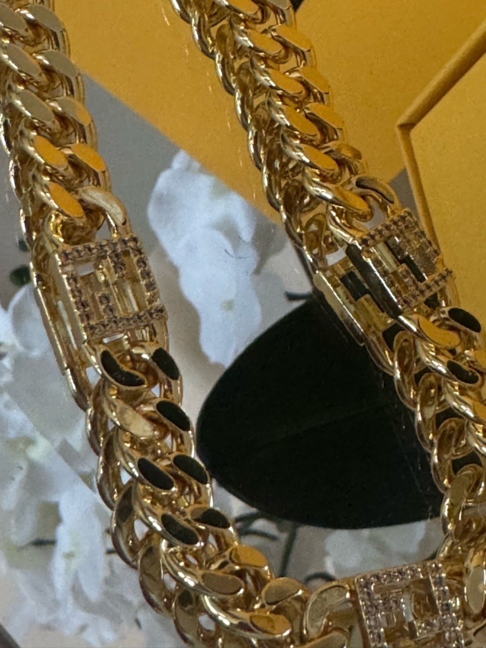 Fendi Gold Chain Necklace with Crystal-Embellished Links - Picture 7 of 14